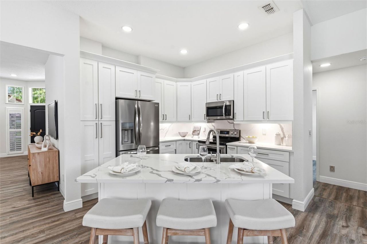 980 Live Oak Avenue Ne, Saint Petersburg, FL 33703 Photo