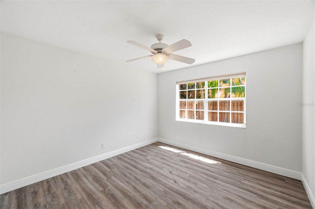 980 Live Oak Avenue Ne, Saint Petersburg, FL 33703 Photo