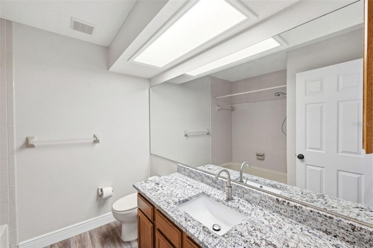 980 Live Oak Avenue Ne, Saint Petersburg, FL 33703 Photo