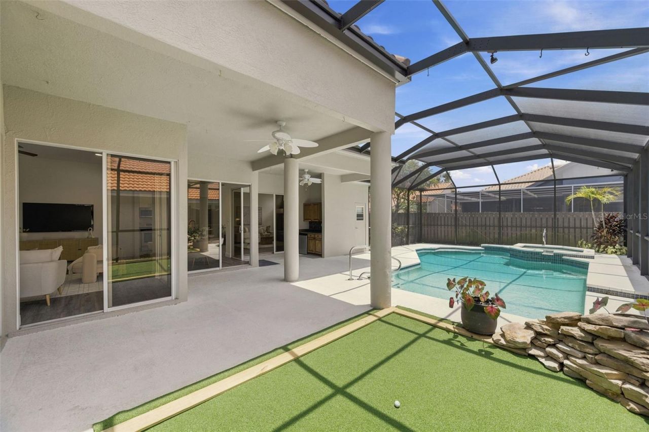 980 Live Oak Avenue Ne, Saint Petersburg, FL 33703 Photo