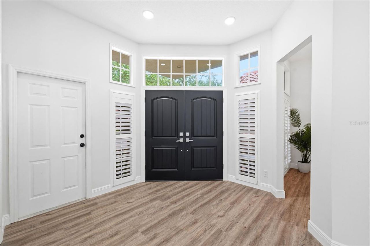 980 Live Oak Avenue Ne, Saint Petersburg, FL 33703 Photo