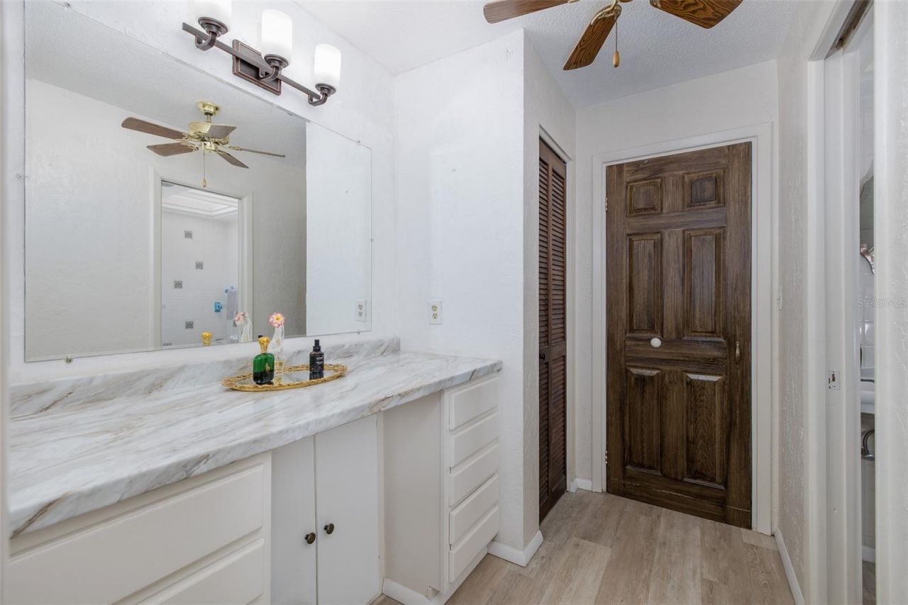 8120 Canterbury Circle, Seminole, FL 33777 Photo