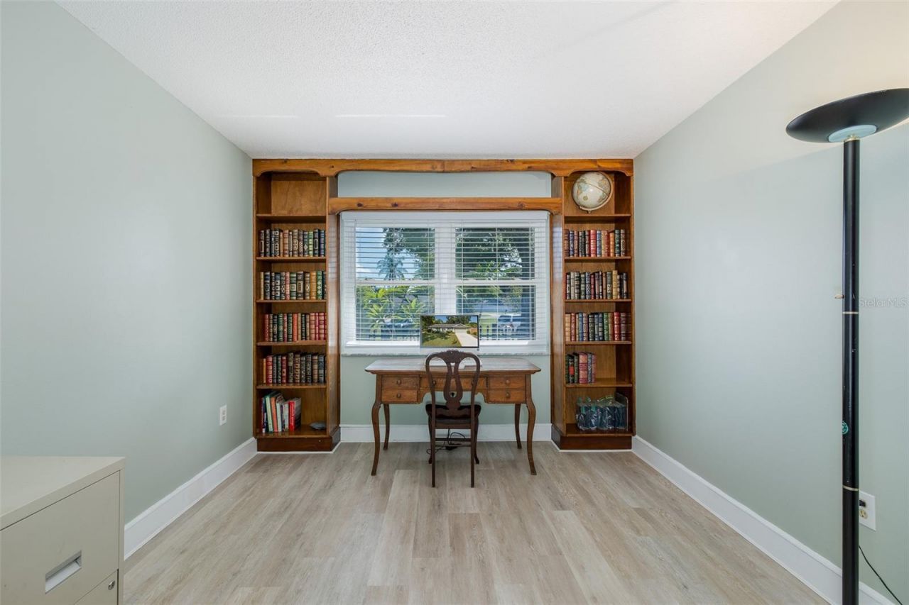 8120 Canterbury Circle, Seminole, FL 33777 Photo