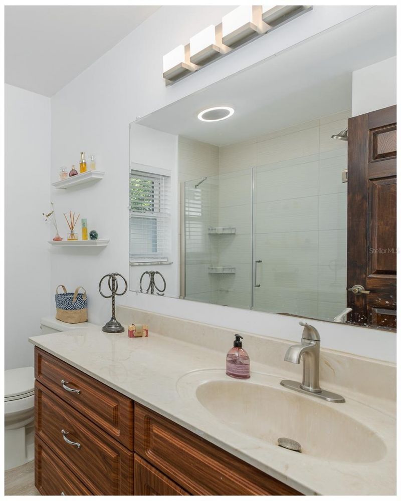 8120 Canterbury Circle, Seminole, FL 33777 Photo
