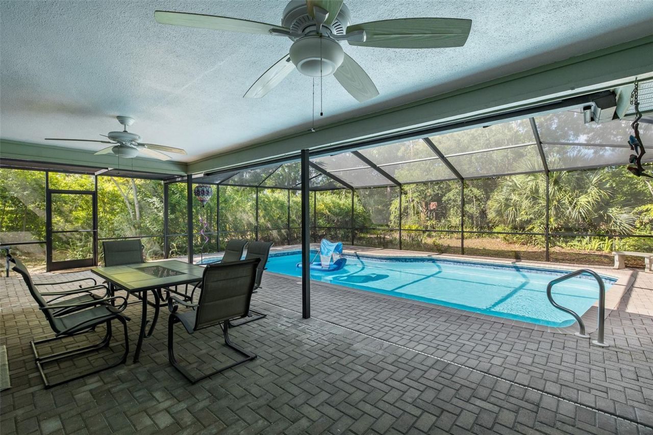 8120 Canterbury Circle, Seminole, FL 33777 Photo