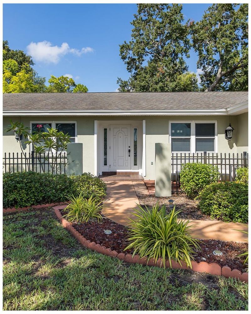 8120 Canterbury Circle, Seminole, FL 33777 Photo