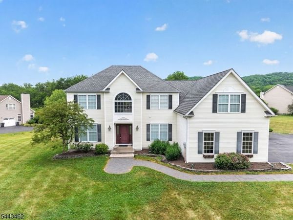 21 Benjamin Drive, Franklin, NJ 07882