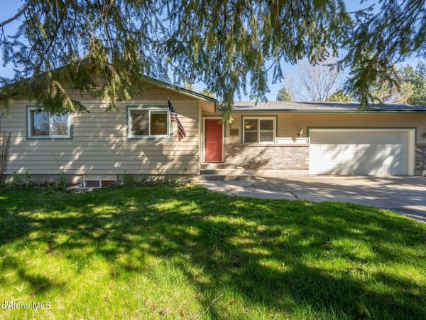 4006 N Moccasin RD , Coeur d'Alene, ID 83815
