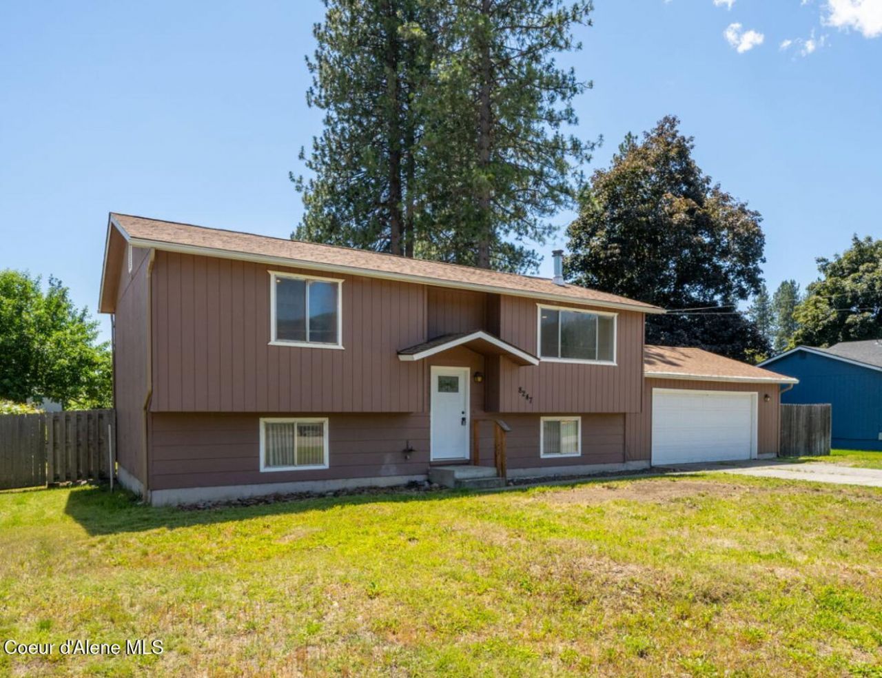 8247 W Montana St, Rathdrum, ID 83858 Main Photo