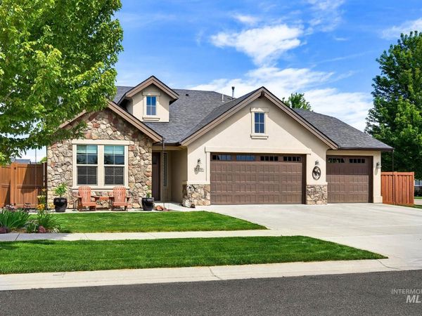 220 S Wildgrass, Star, ID 83669