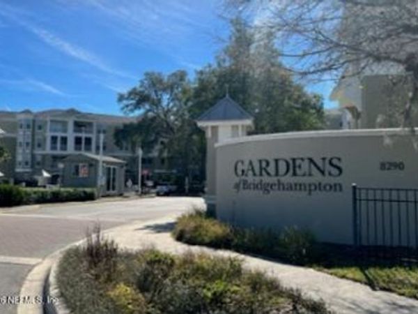 8290 GATE Parkway W, Unit 911, Jacksonville, FL 32216