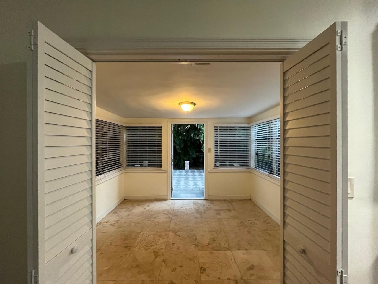 348 Gregory Road, West Palm Beach, FL 33405 Photo