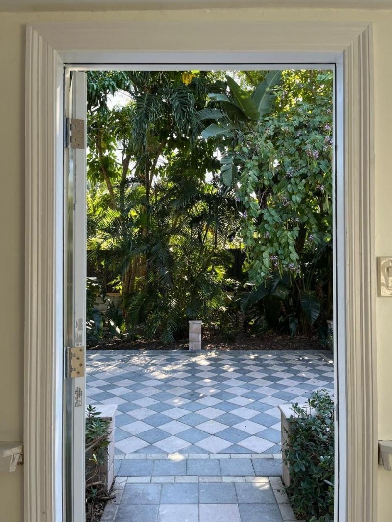 348 Gregory Road, West Palm Beach, FL 33405 Photo