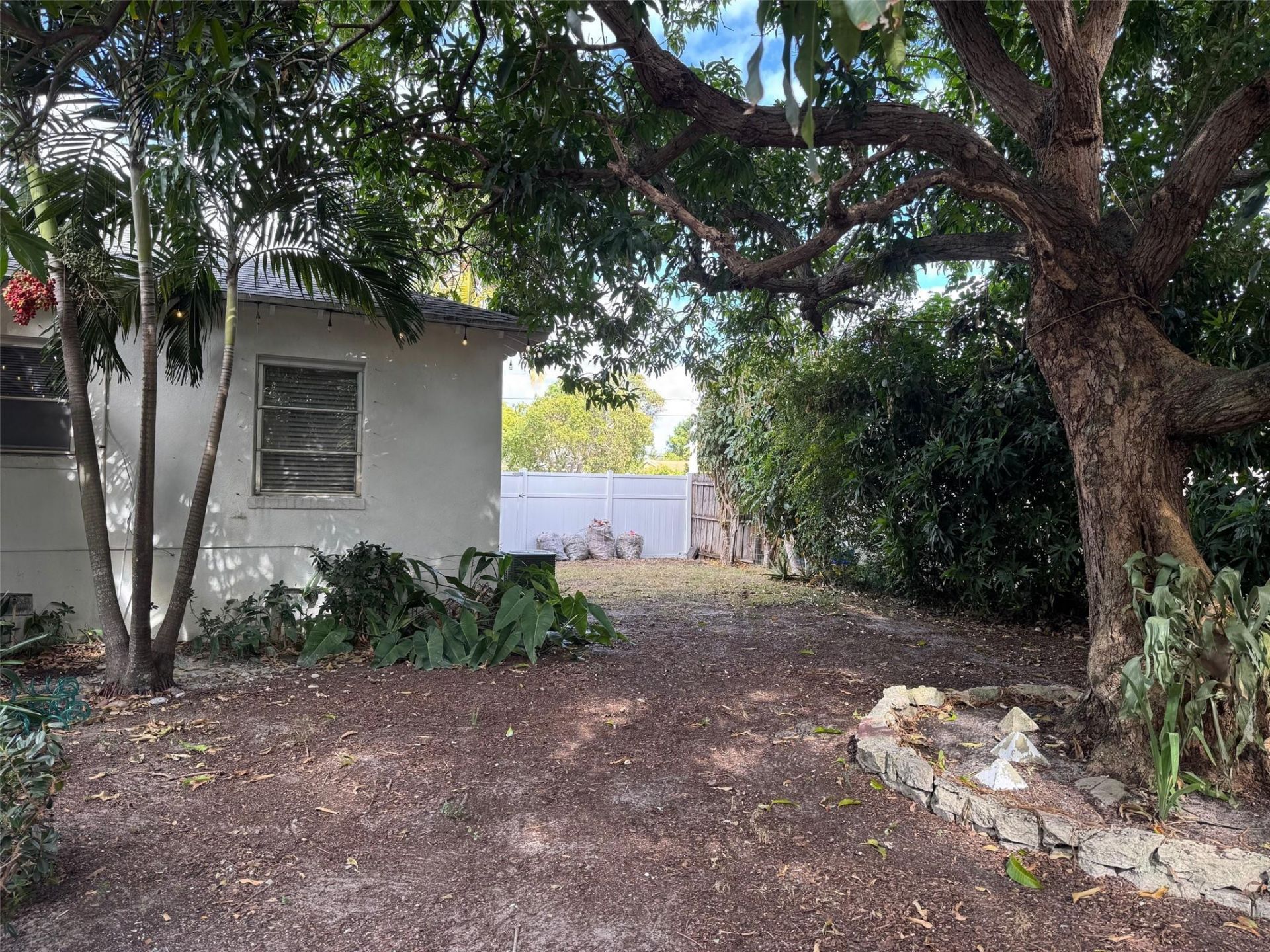 348 Gregory Road, West Palm Beach, FL 33405 Photo