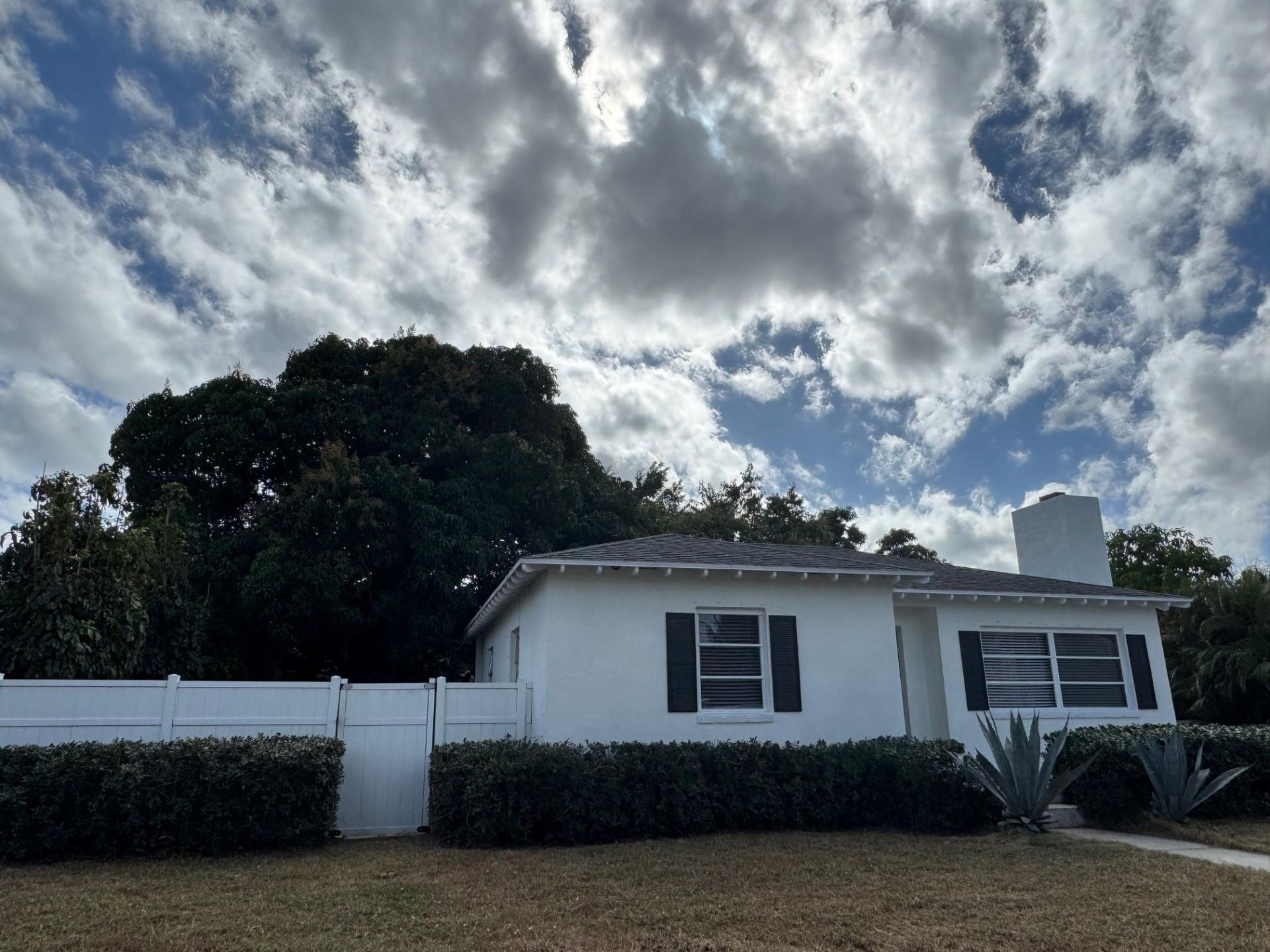 348 Gregory Road, West Palm Beach, FL 33405 Photo