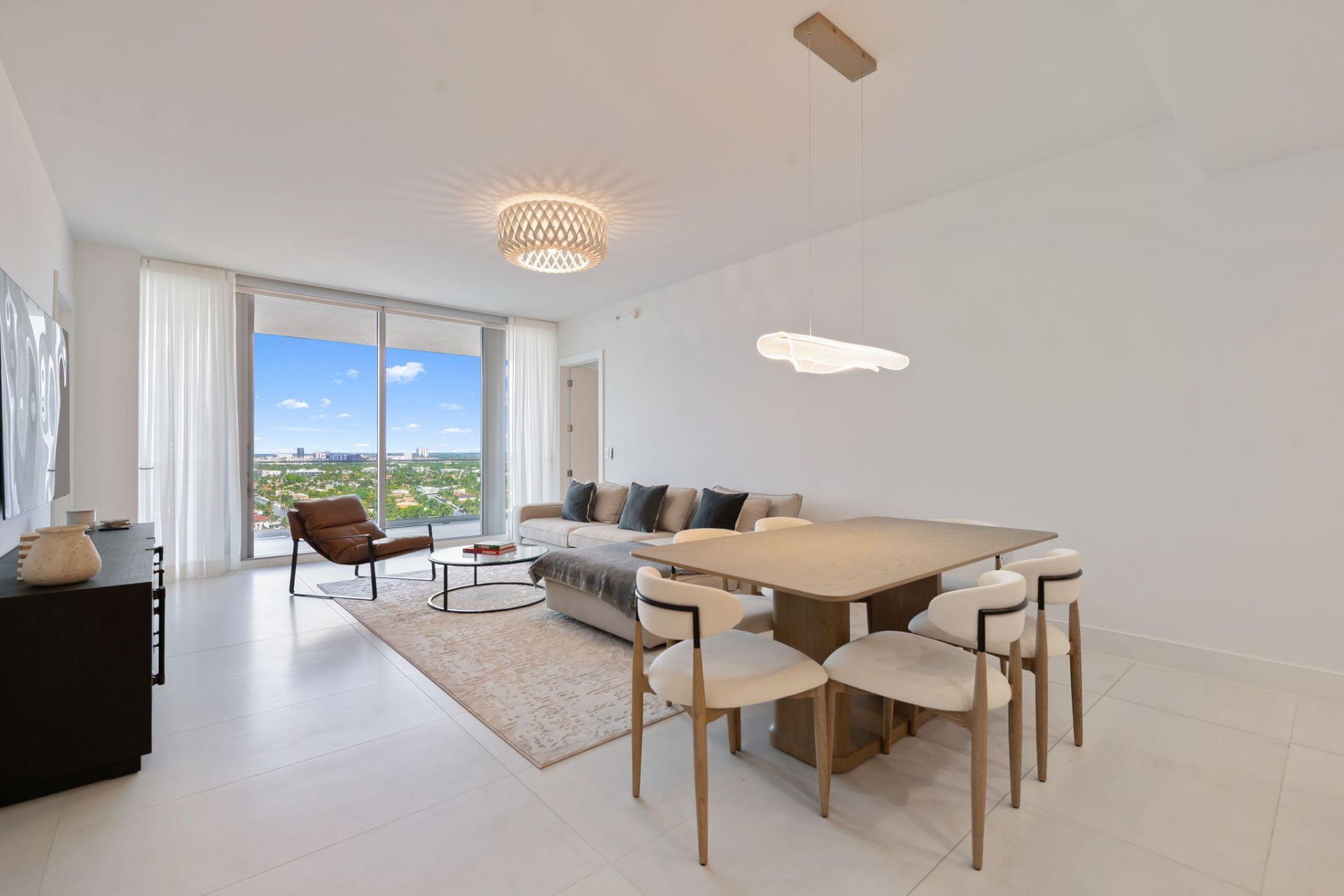 153 N Seabreeze Boulevard, Unit #1903, Fort Lauderdale, FL 33304 Photo