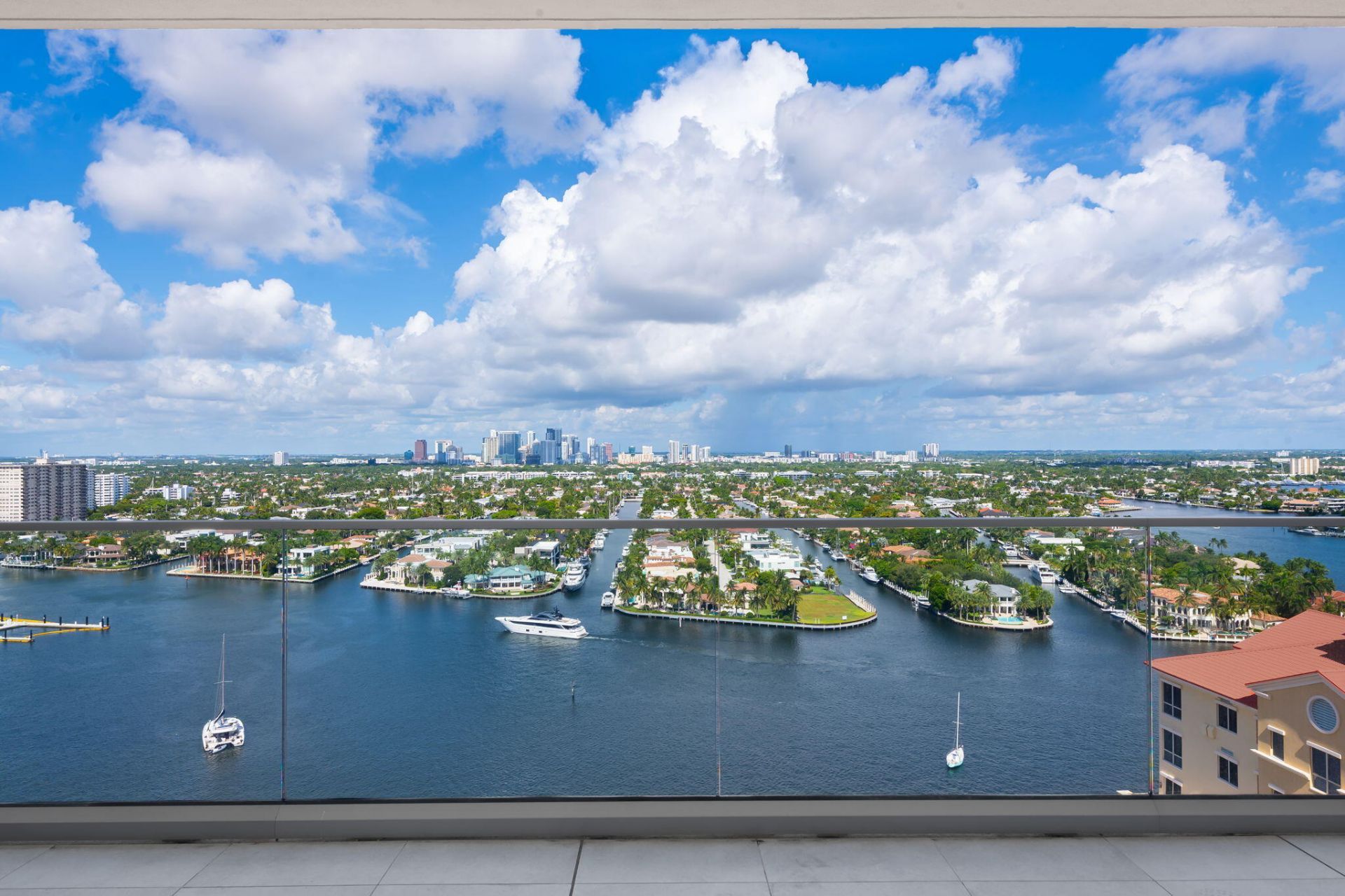 153 N Seabreeze Boulevard, Unit #1903, Fort Lauderdale, FL 33304 Photo