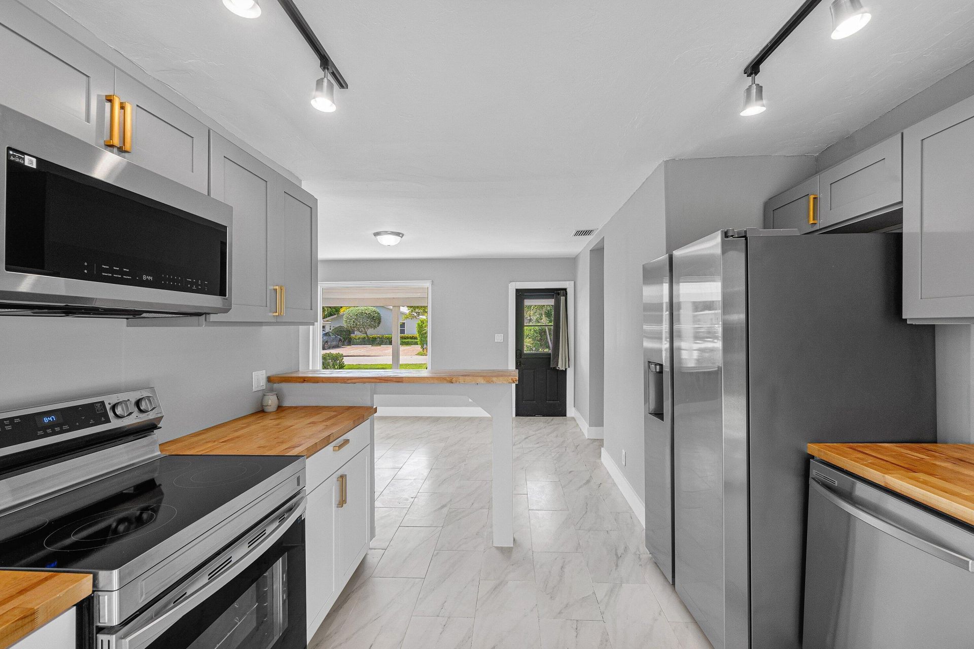 246 NE 13th Street, Delray Beach, FL 33444 Photo