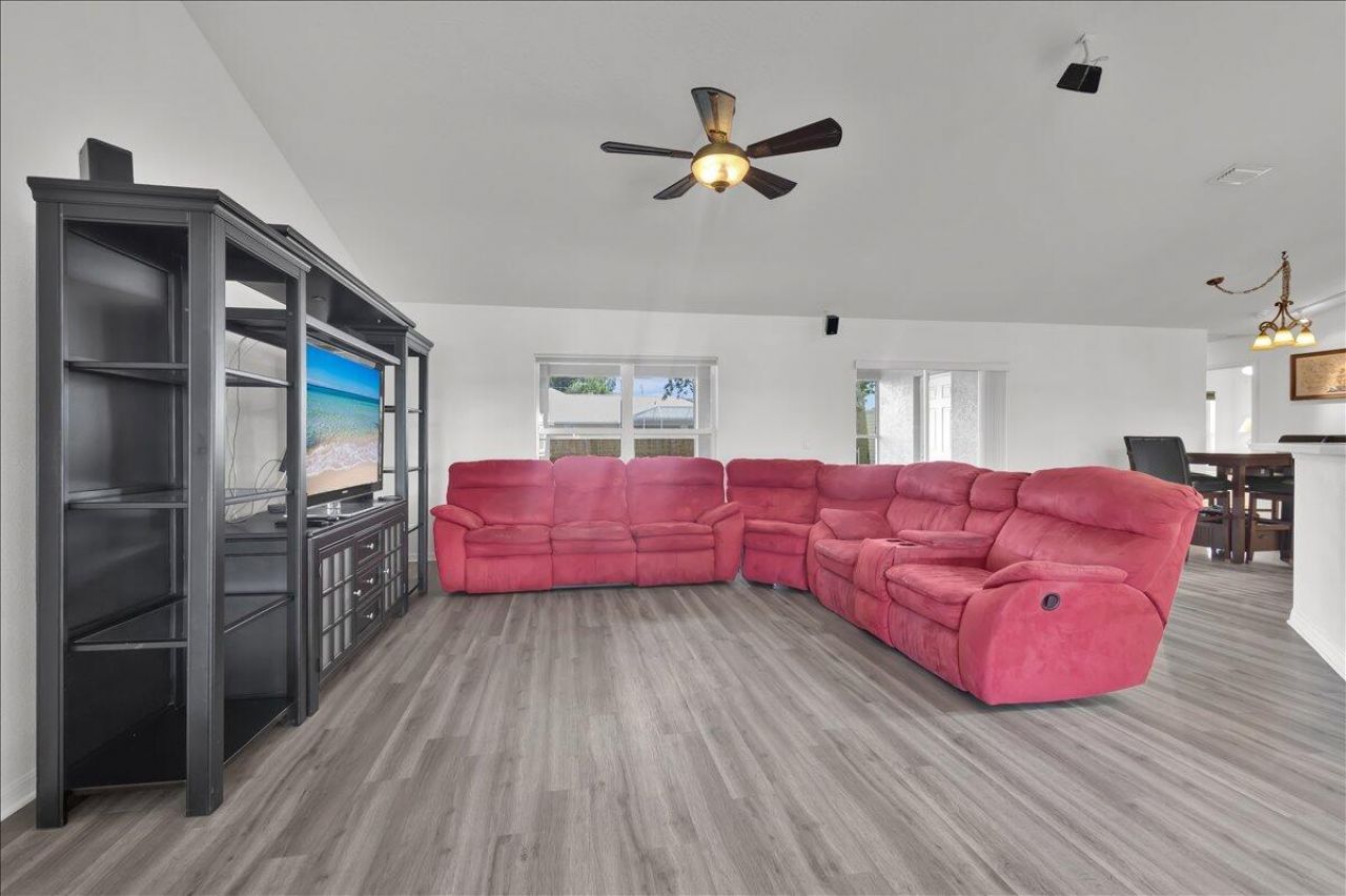 3264 SE Quay Street, Port Saint Lucie, FL 34984 Photo
