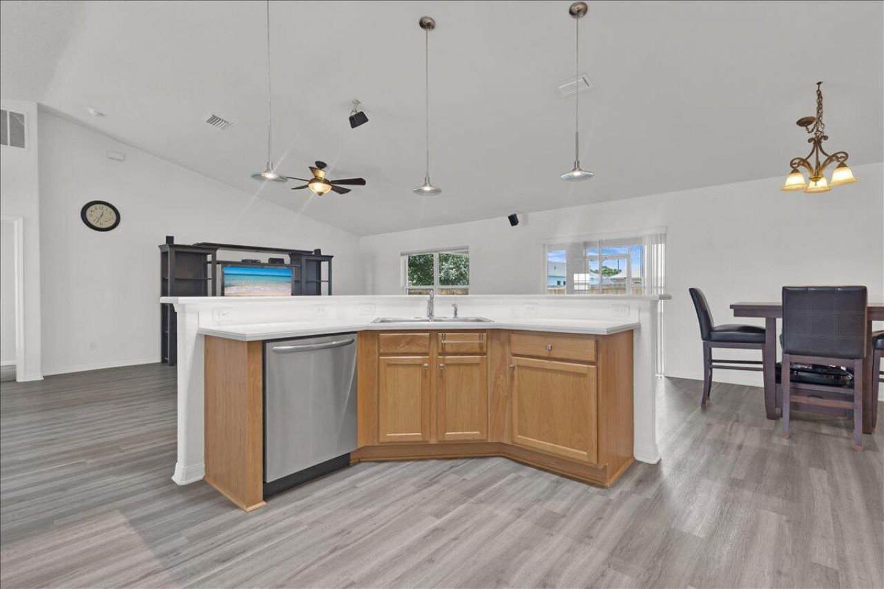 3264 SE Quay Street, Port Saint Lucie, FL 34984 Photo