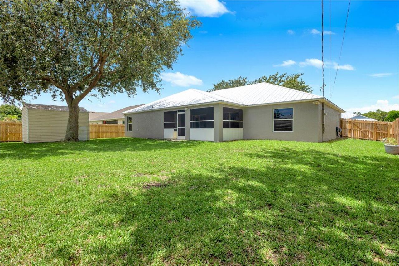 3264 SE Quay Street, Port Saint Lucie, FL 34984 Photo