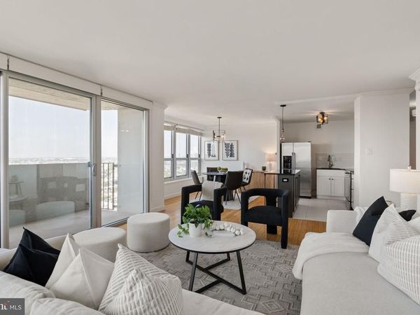 224 30 W RITTENHOUSE SQUARE, Unit 2311, PHILADELPHIA, PA 19103