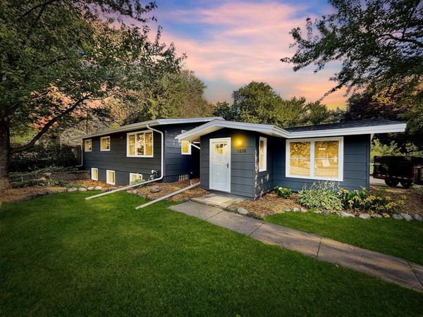 1819 43rd Avenue NE, Minneapolis, MN 55421