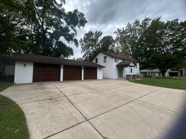 640 3rd Street N, Dassel, MN 55325