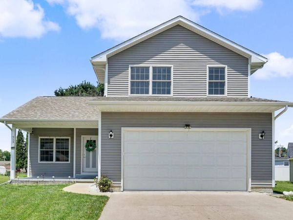 313 11TH Avenue A Court , Silvis, IL 61282
