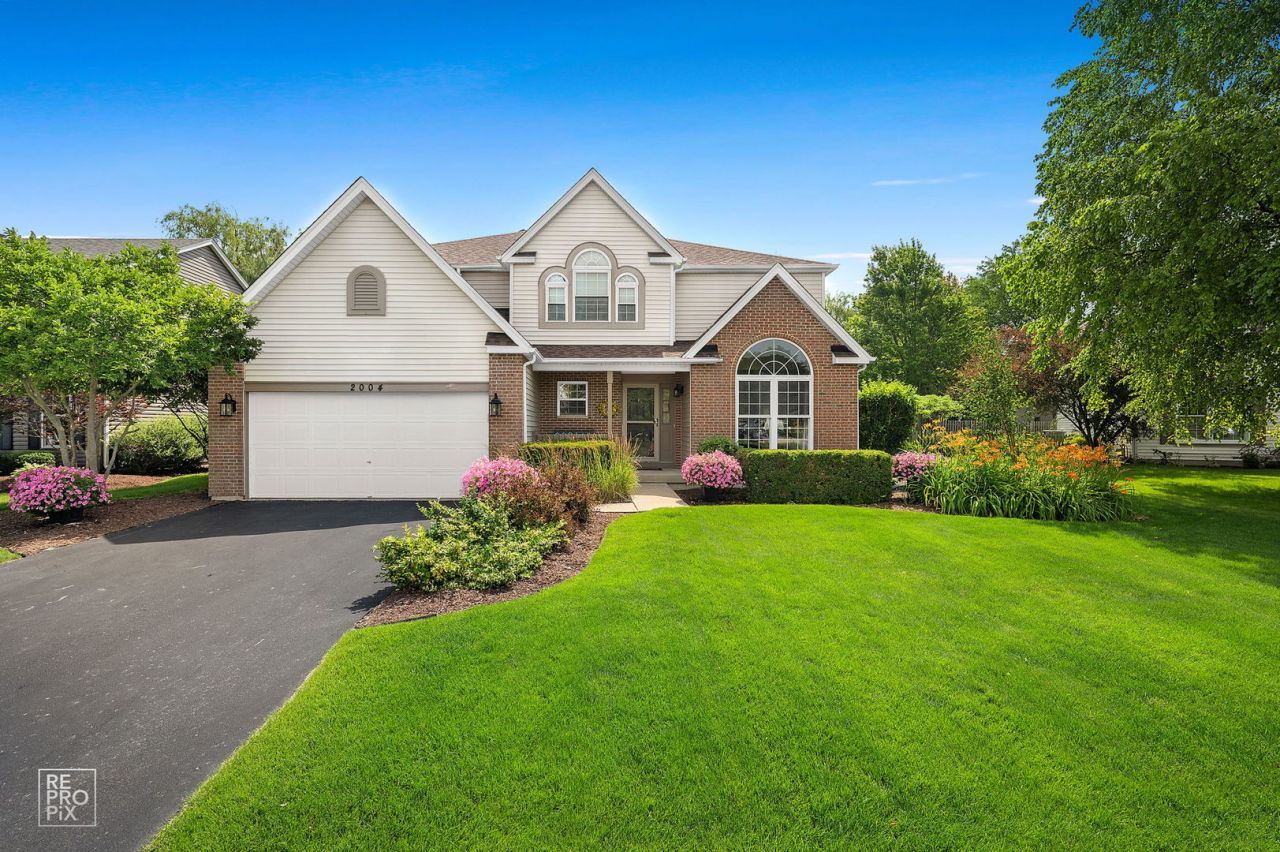 2004 Oakdale Estates Drive, Plainfield, IL 60586 Main Photo