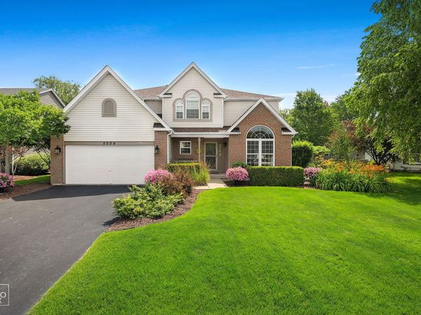 2004 Oakdale Estates Drive , Plainfield, IL 60586
