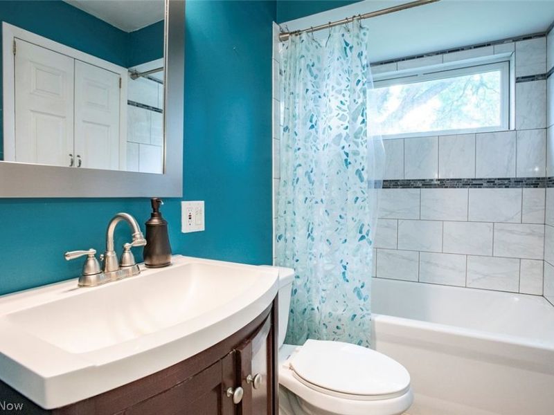 6526 Stonecrest Drive, Brook Park, OH 44142 Photo 17