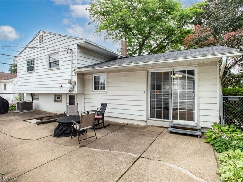 6526 Stonecrest Drive, Brook Park, OH 44142 Photo 35