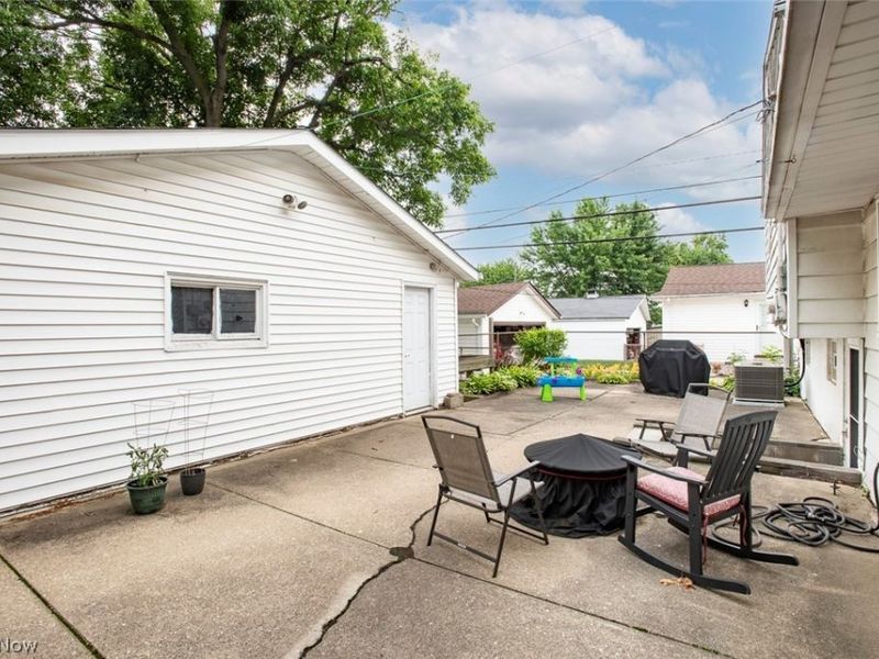 6526 Stonecrest Drive, Brook Park, OH 44142 Photo 36