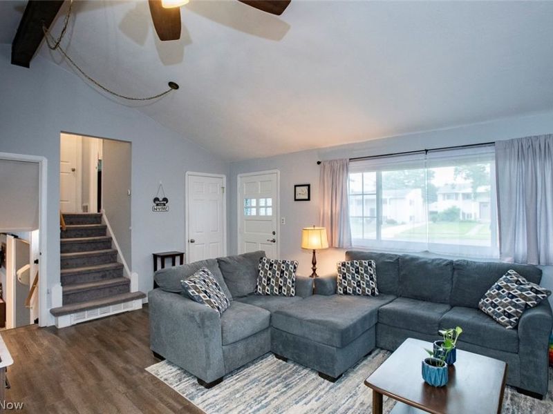 6526 Stonecrest Drive, Brook Park, OH 44142 Photo 5