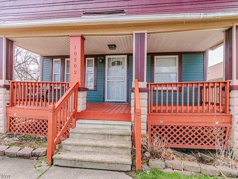 10302 Manor Avenue, Cleveland, OH 44104 Photo 2