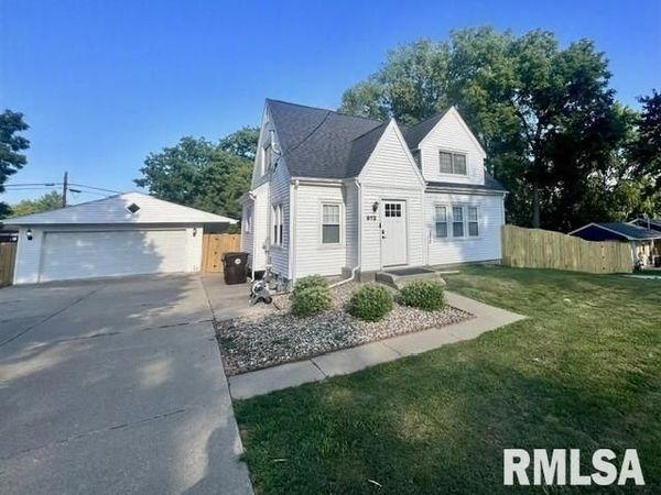 912 S STEWART Street, Creve Coeur, IL 61610