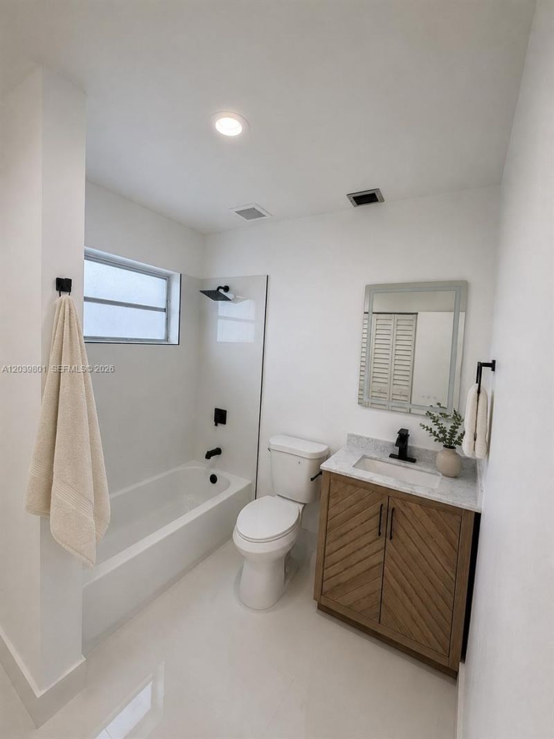 22 SW 55th Ave Rd, Unit 22, Miami, FL 33134 Photo