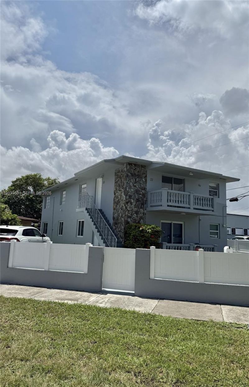 22 SW 55th Ave Rd , Unit U, Miami, FL 33134 Photo