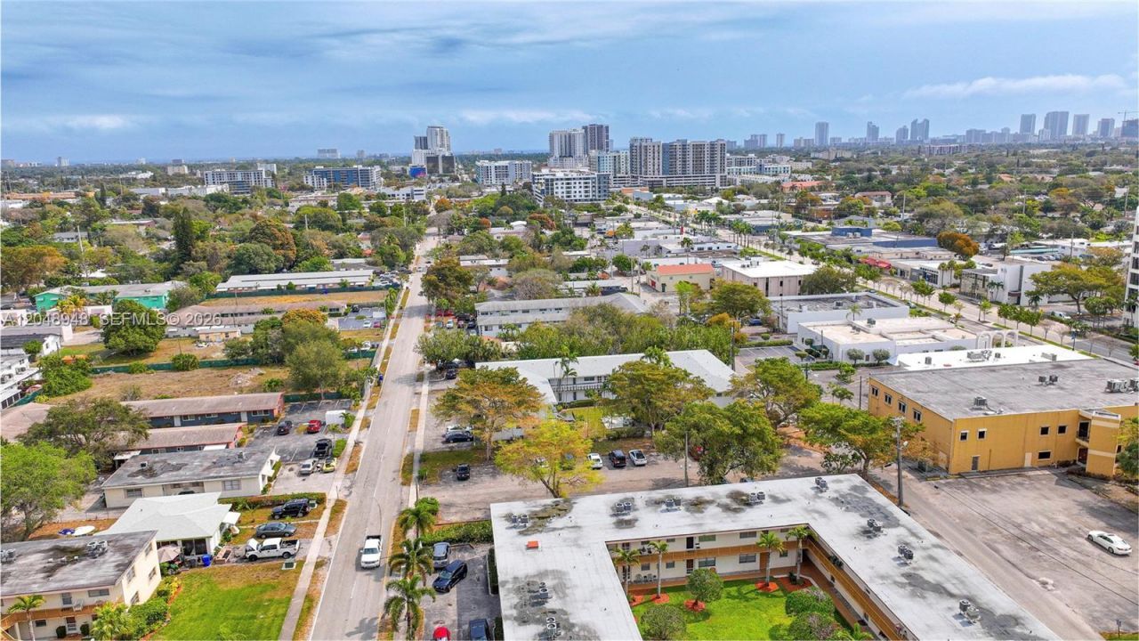 2458 Polk St , Unit 201, Hollywood, FL 33020 Photo
