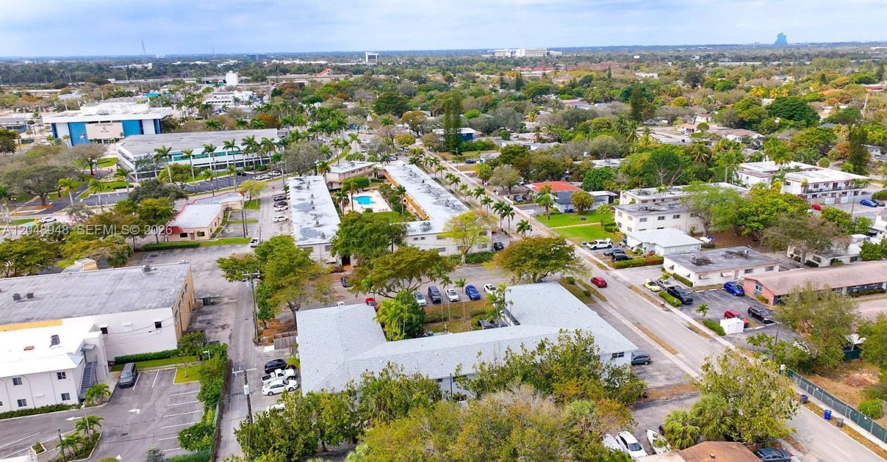 2458 Polk St , Unit 201, Hollywood, FL 33020 Photo