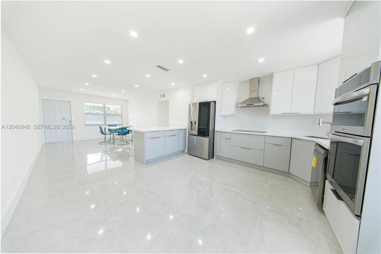 2458 Polk St , Unit 201, Hollywood, FL 33020 Photo