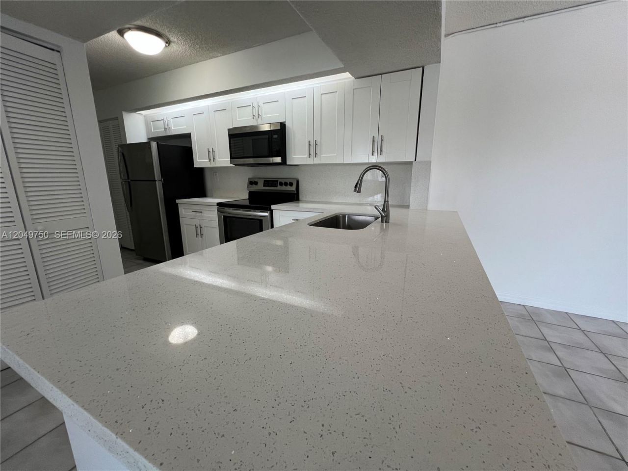 8500 SW 212th St, Unit 307, Cutler Bay, FL 33189 Photo