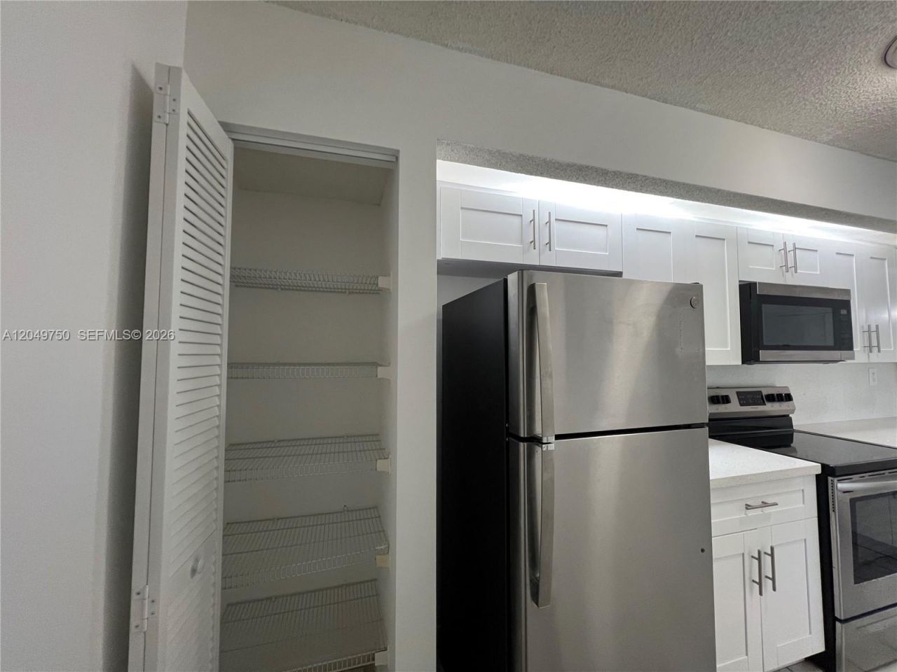 8500 SW 212th St, Unit 307, Cutler Bay, FL 33189 Photo