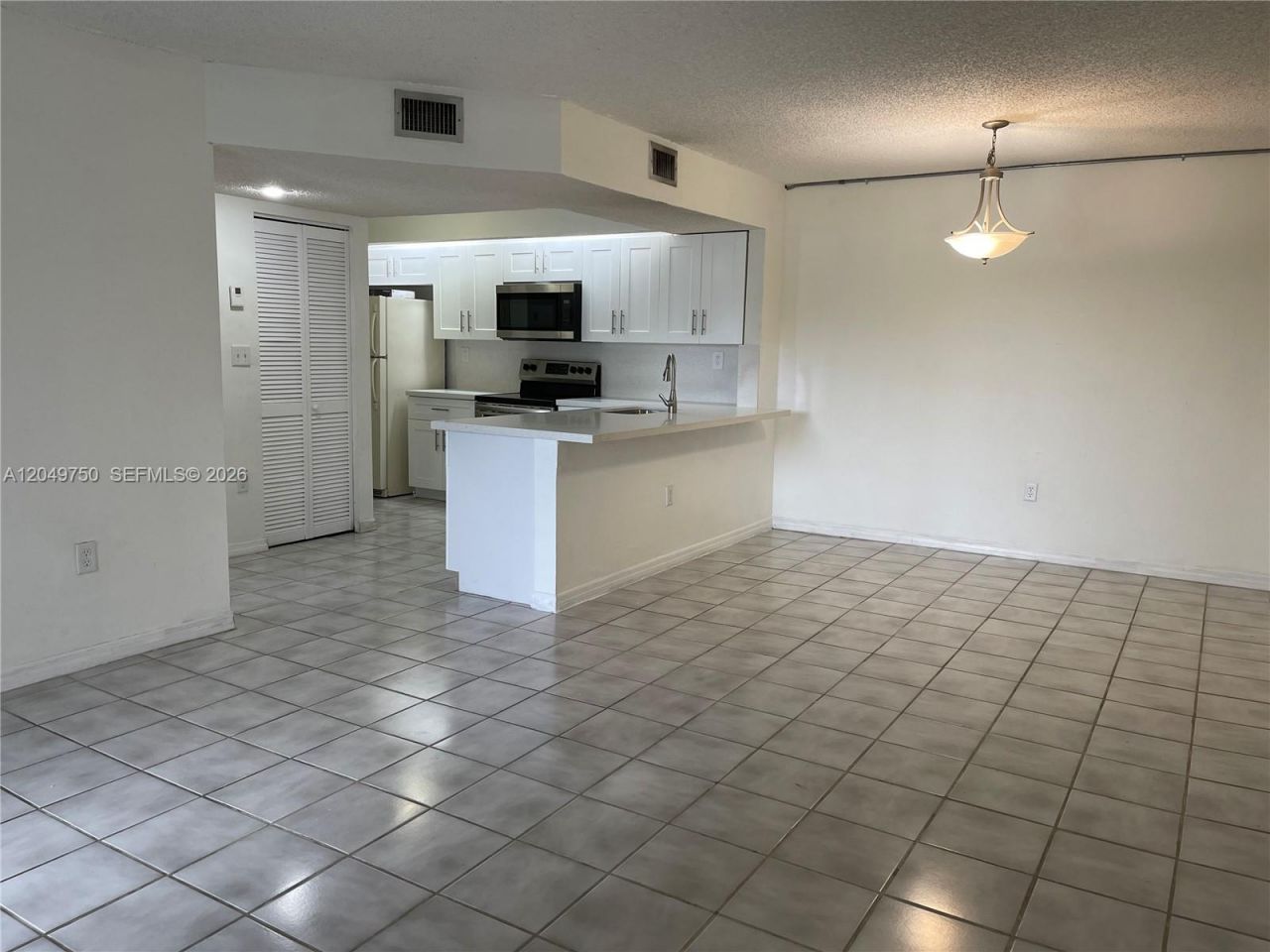 8500 SW 212th St, Unit 307, Cutler Bay, FL 33189 Photo