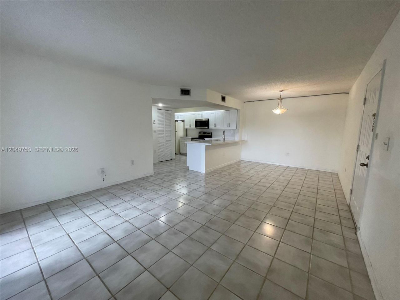 8500 SW 212th St, Unit 307, Cutler Bay, FL 33189 Photo