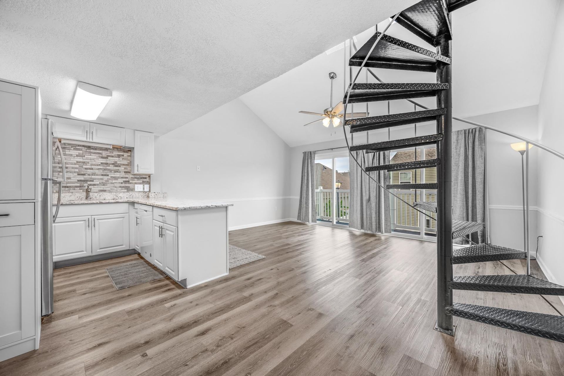 1600 Deer Creek Rd. Photo 12