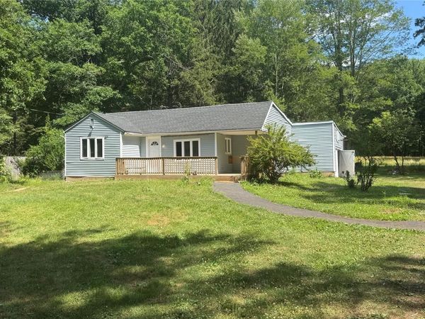 328 Stone School House Road , Bloomingburg, NY 12721