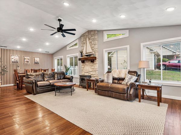 150 INDIAN POINTE DR, Hardy, VA 24101