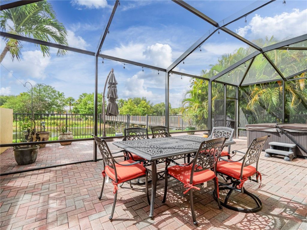 4570 Bridgepointe Way, Unit 148, Vero Beach, FL 32967 Photo